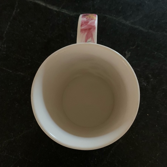 DUNOON | Hampton floral fine bone china mug. Adapted from Redouté prints. - Picture 4 of 7